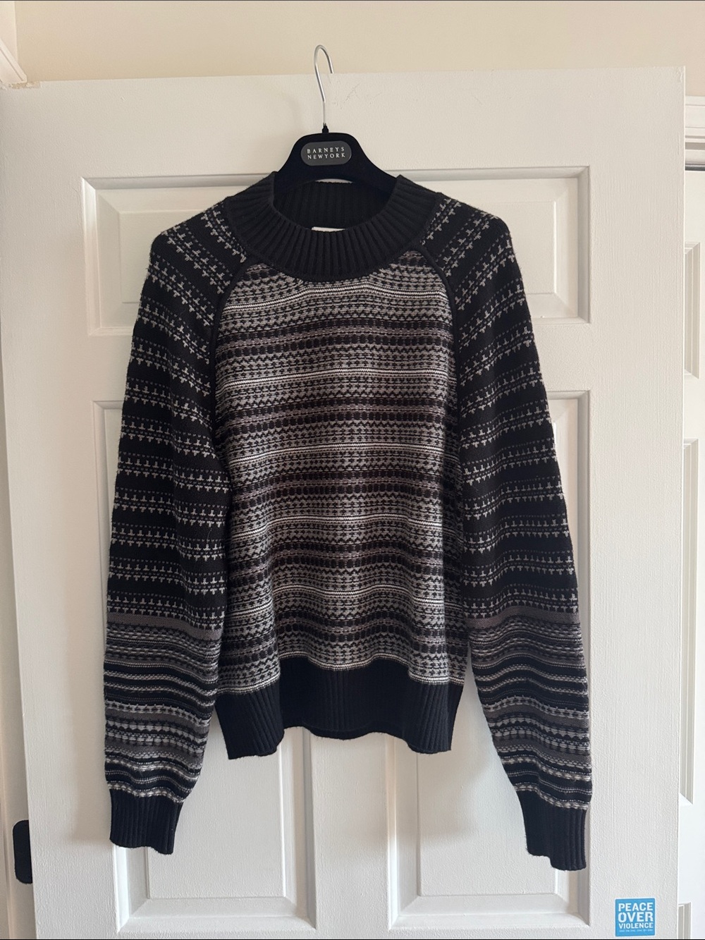 EVEREVE Black & Gray Patterned Crewneck Sweater